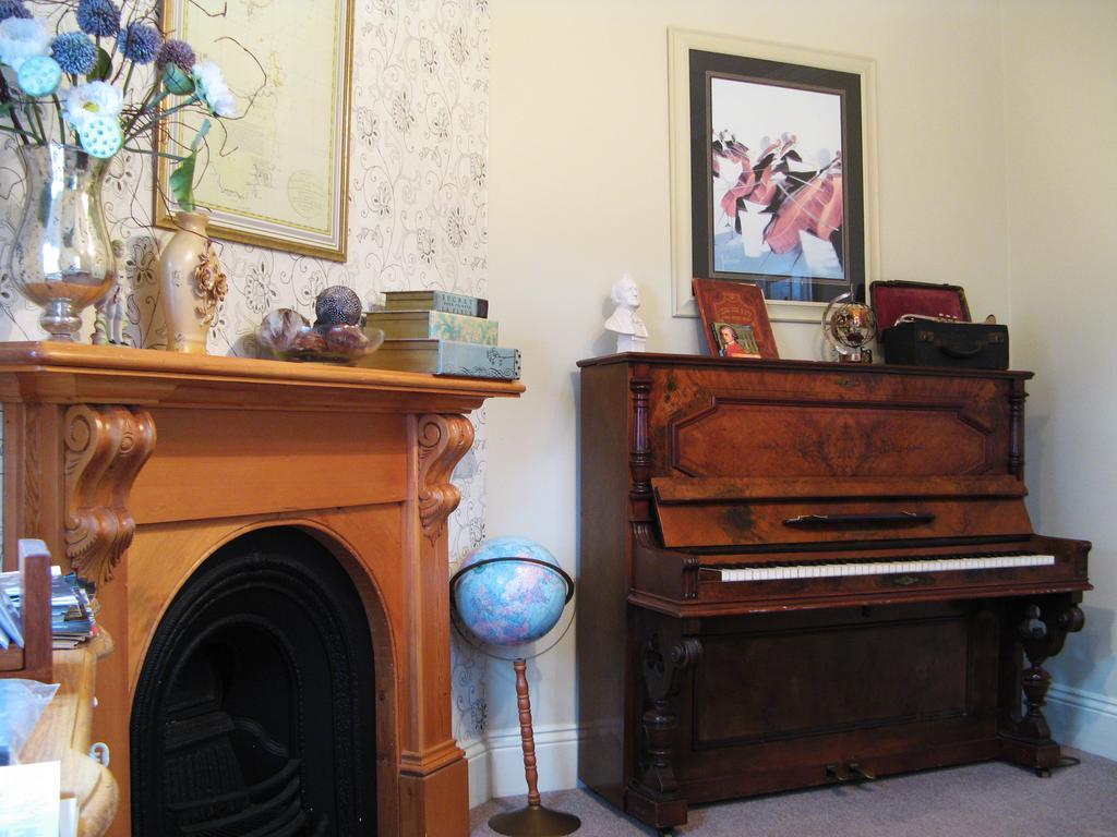 Ellie'S Place On City Park Launceston Zimmer foto